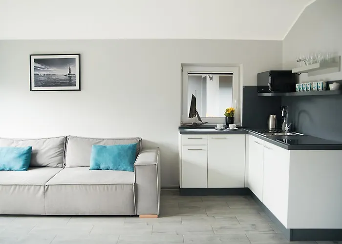 بيت خشبي Jastrzebia Port *