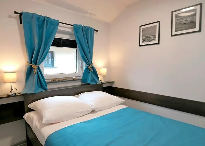 Jastrzebia Port * Jastrzębia Góra