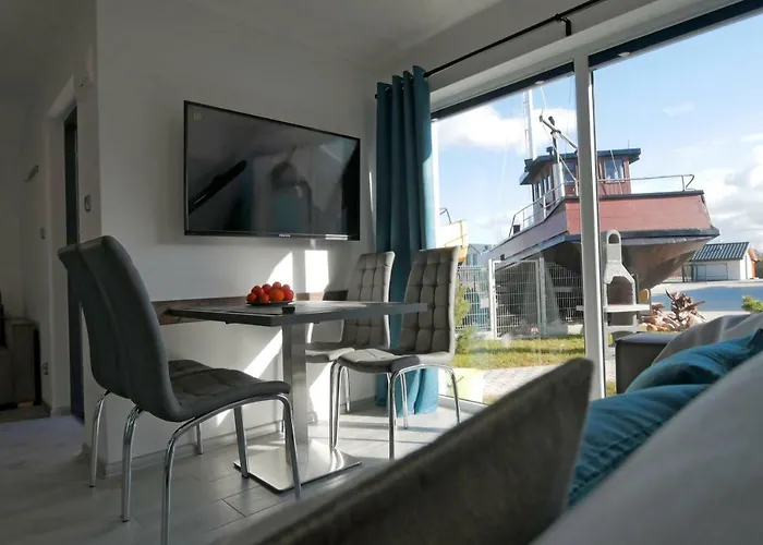 Jastrzebia Port بيت خشبي