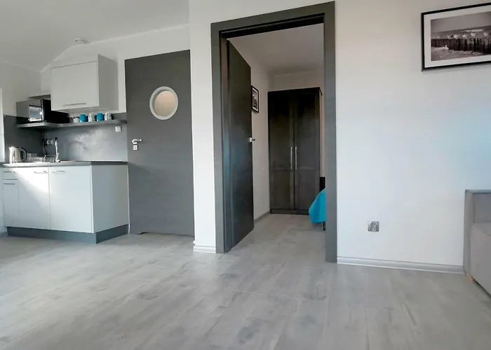 Jastrzebia Port بيت خشبي Jastrzębia Góra